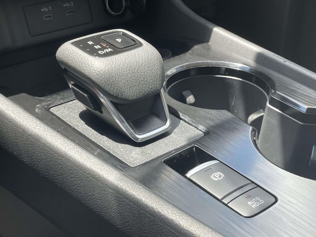 2025 Nissan Rogue SV - Photo 30