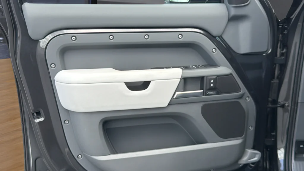 New 2026 Gray Land Rover X-Dynamic SE image 20