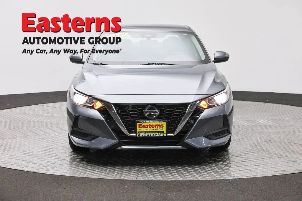 Used 2023 Gray Nissan S image 2