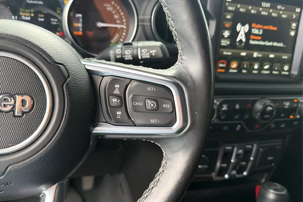 Used 2022 Black Jeep Unlimited Sahara 4x4 image 23