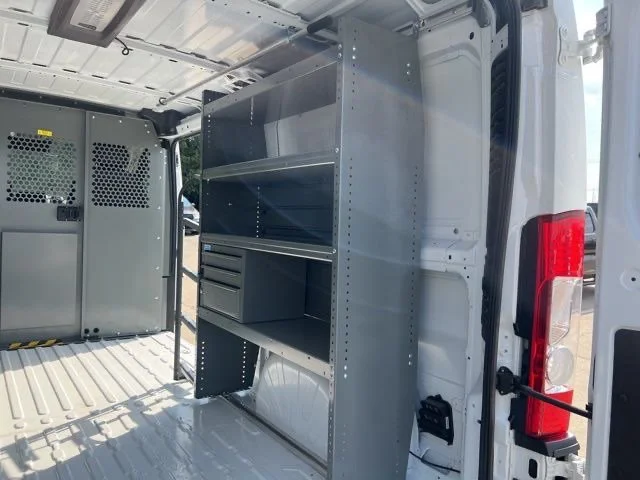 Used 2025 White Ram SLT image 28