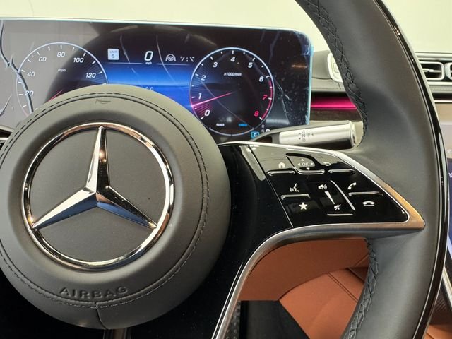 Used 2026 MANUFAKTUR Olive Metallic Mercedes-Benz S 580 image 24