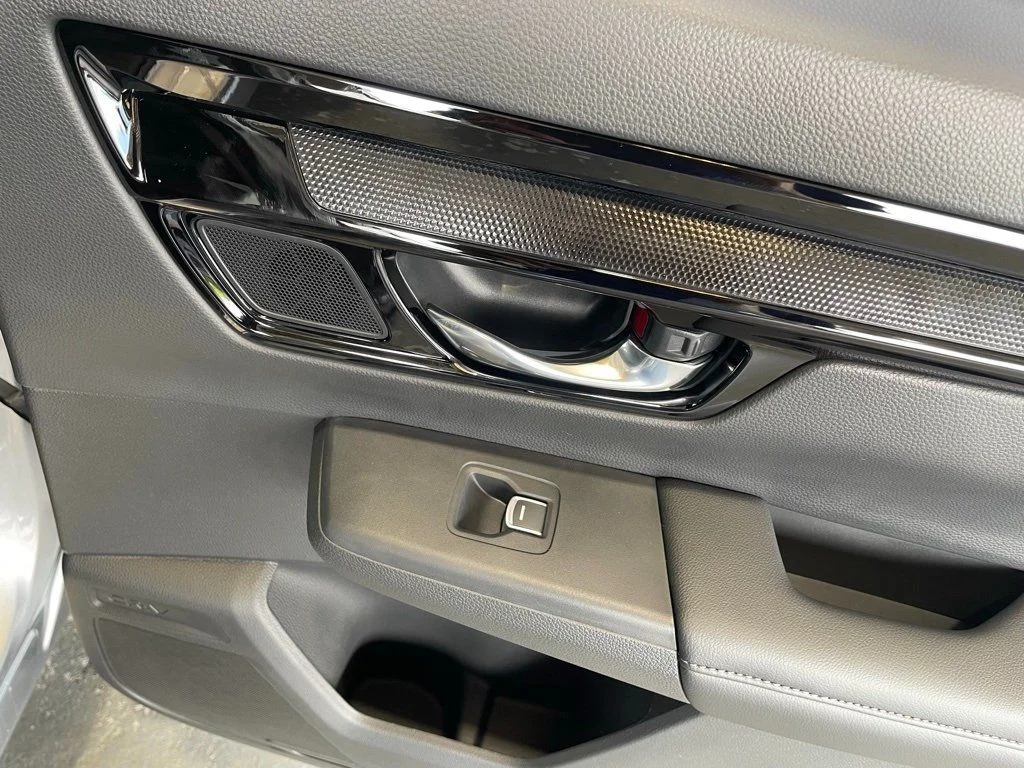 New 2026 Silver Honda EX-L image 30