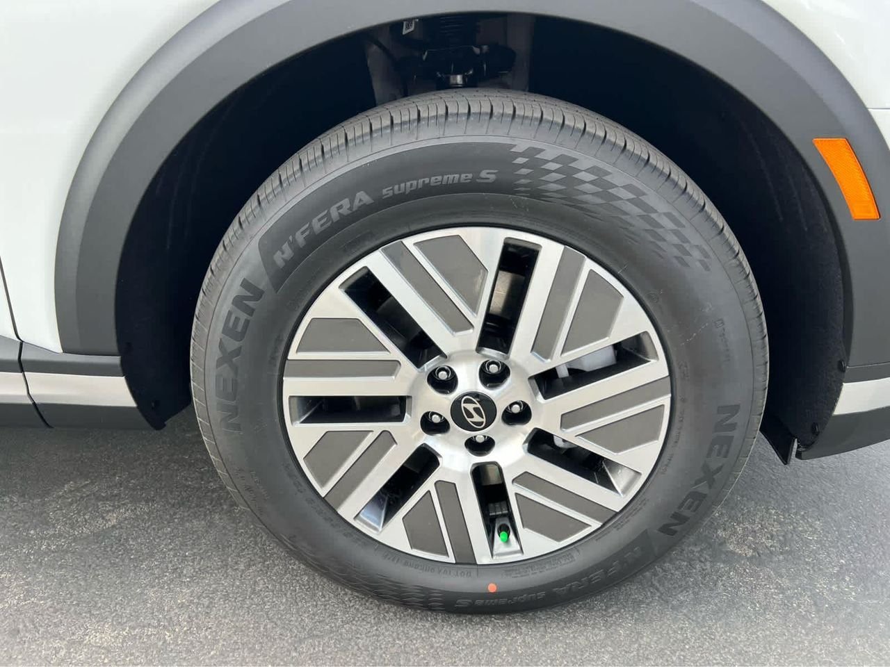 New 2026 Creamy White Pearl Hyundai SEL 8P image 16
