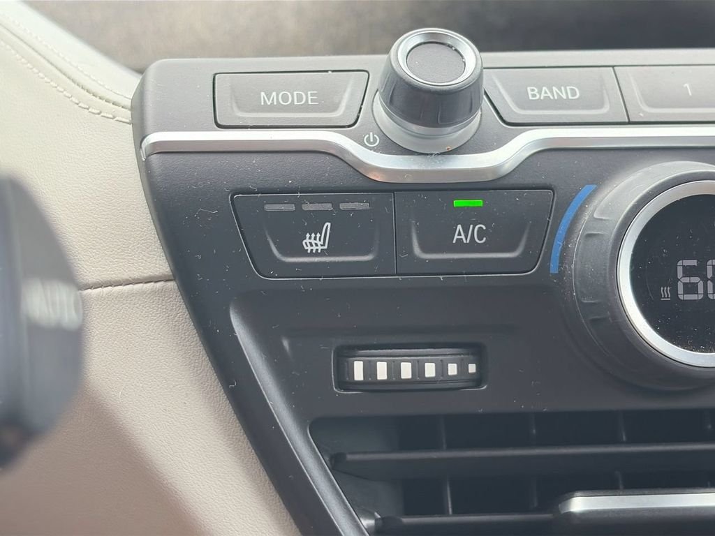 Used 2014 Silver BMW with Range Extender image 19