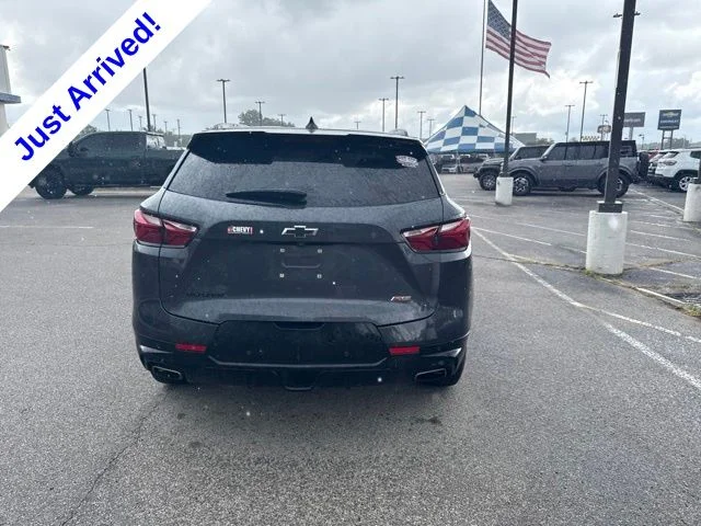 Used 2021 Gray Chevrolet RS image 4