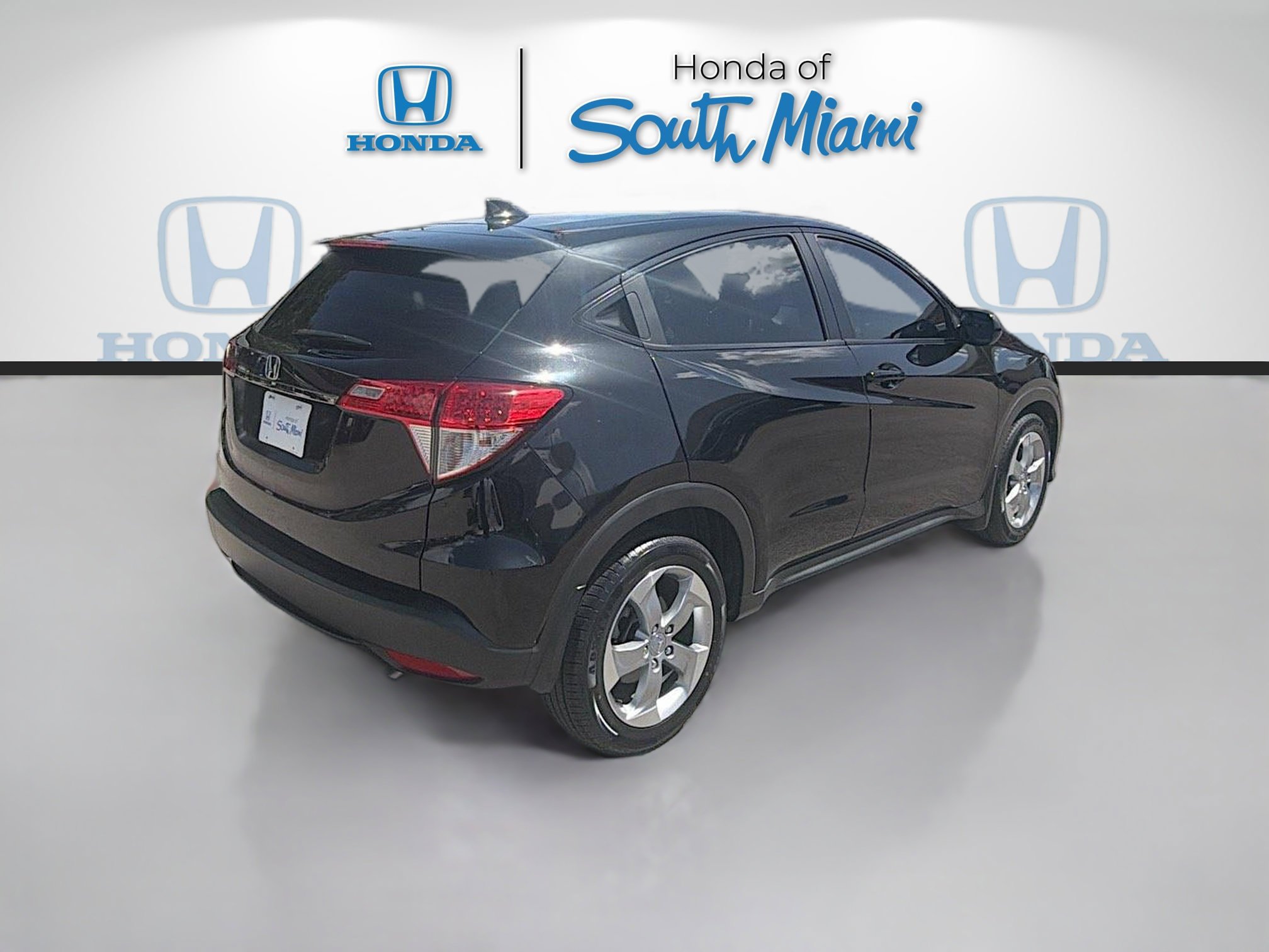 Certified Used 2022 Modern Steel Metallic Honda LX image 7