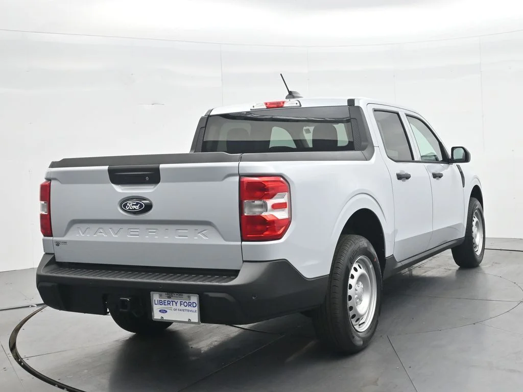 New 2026 Space White Metallic Ford XL image 8