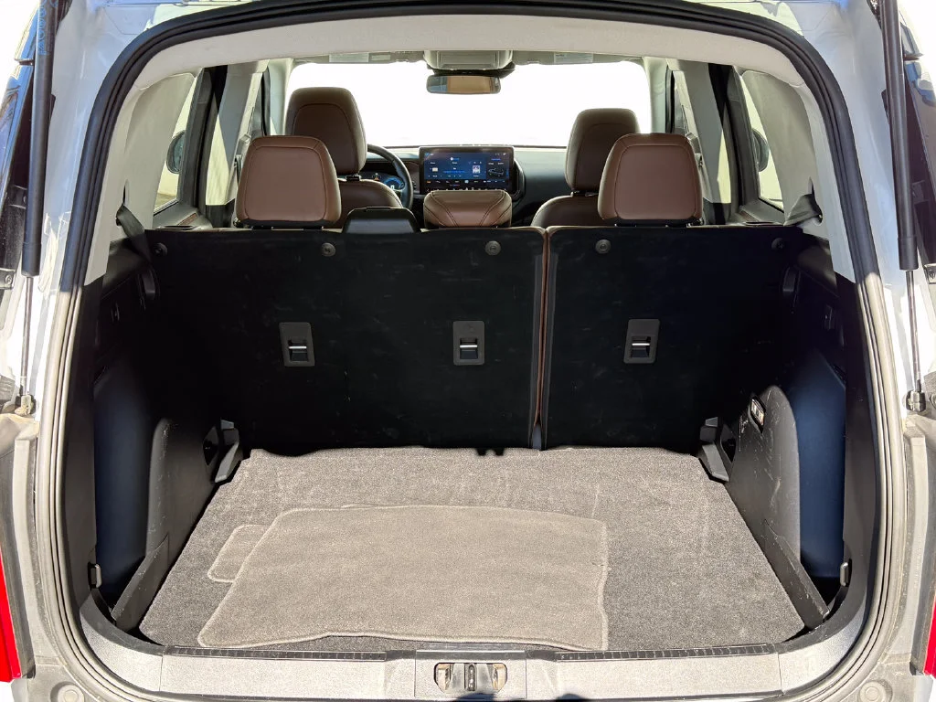 Used 2025  Ford Outer Banks image 12