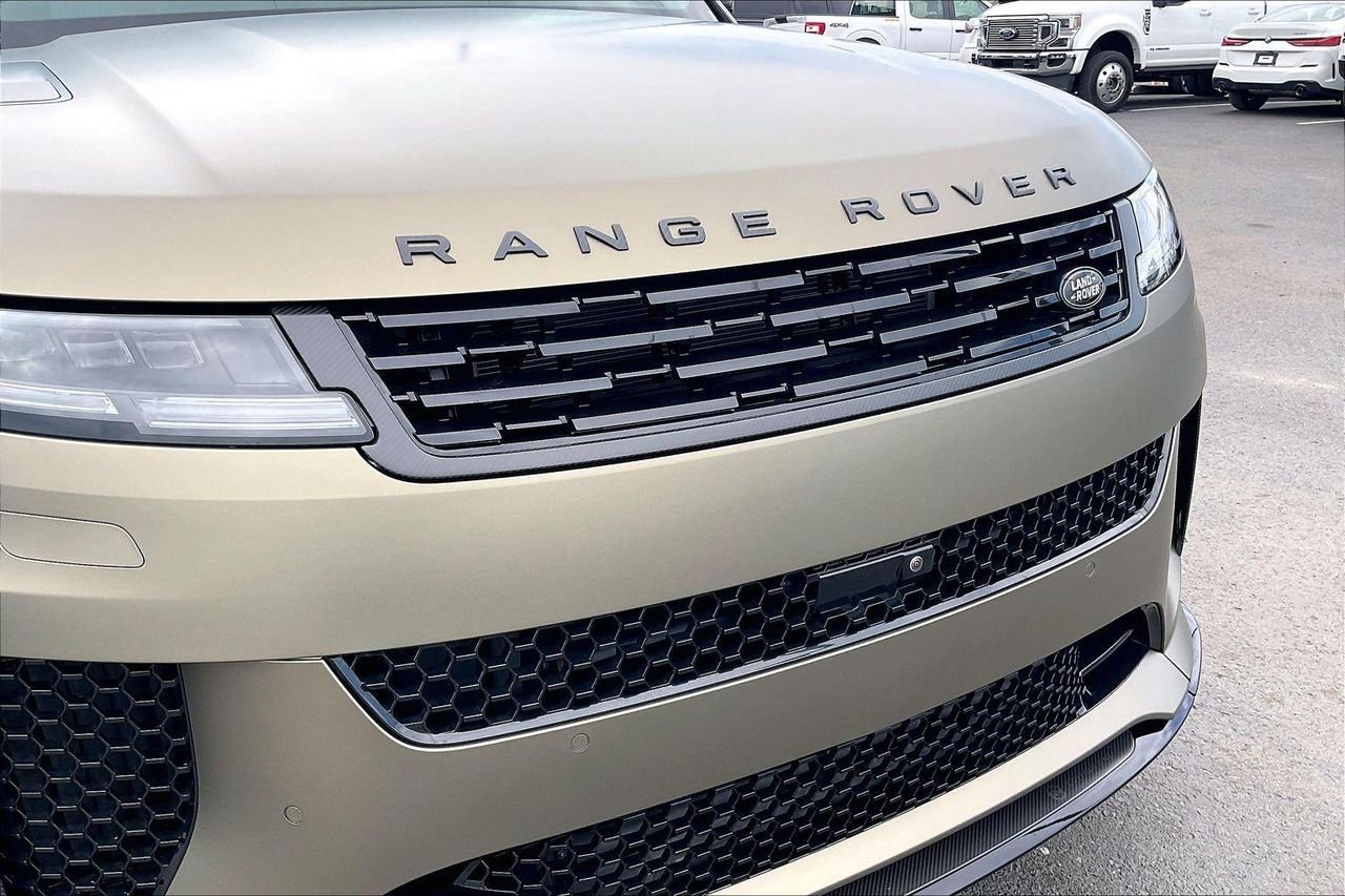 Used 2024 Carbon Bronze SV Bespoke Ultra Metallic Satin Land Rover SV Edition One Carbon Bronze image 34
