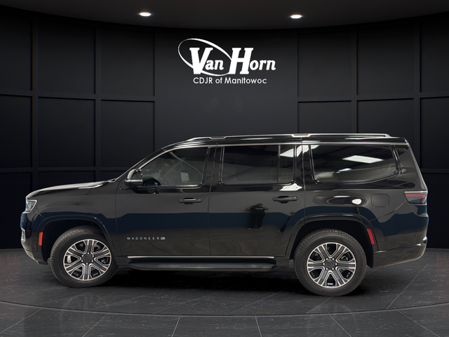 Used 2024 Diamond Black Crystal Pearlcoat Jeep Series II image 4
