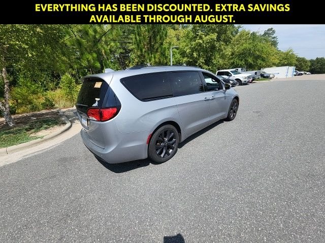 Used 2020 Silver Chrysler Touring L image 13