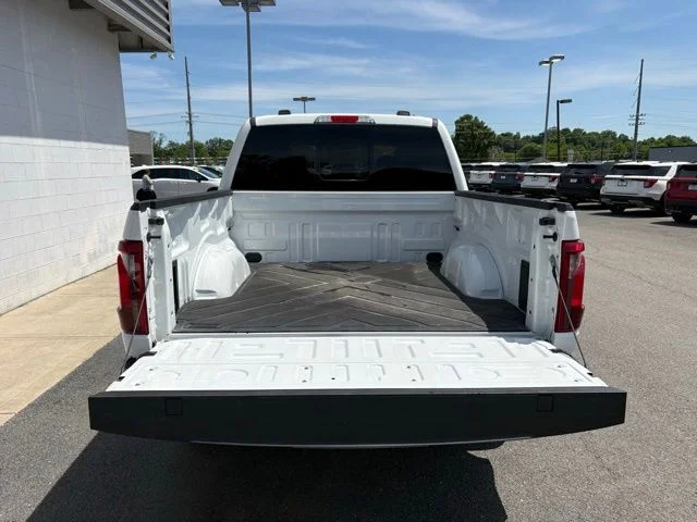 Used 2024 White Ford XLT image 32