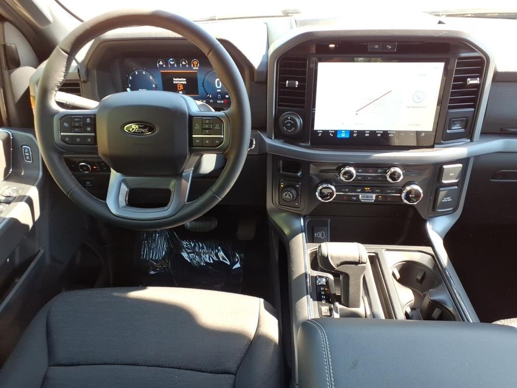 New 2026 Agate Black Metallic Ford XLT image 16