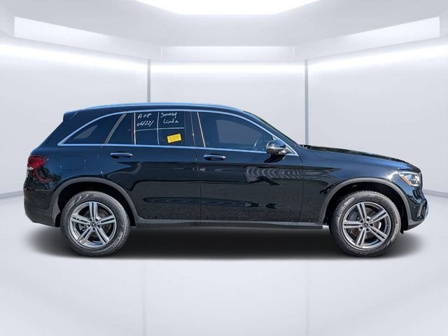 Used 2022 Black Mercedes-Benz GLC 300 image 2