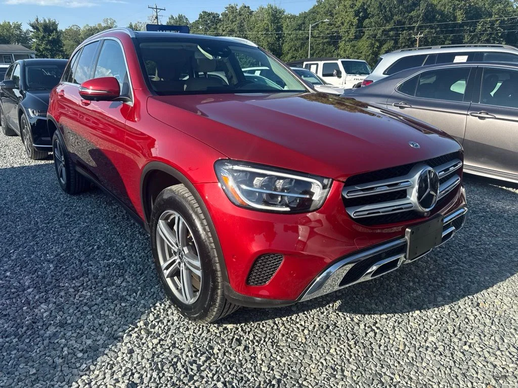 Used 2020 Red Mercedes-Benz GLC 300 image 2