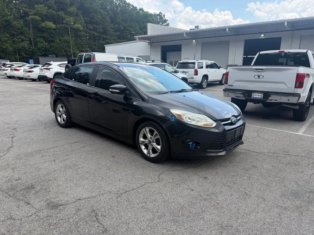 2014 Ford Focus Sedan SE's photo