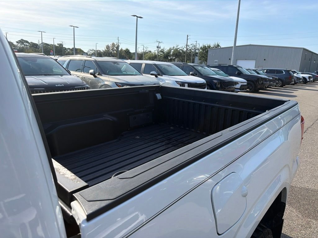 Used 2020 White Toyota SR image 9