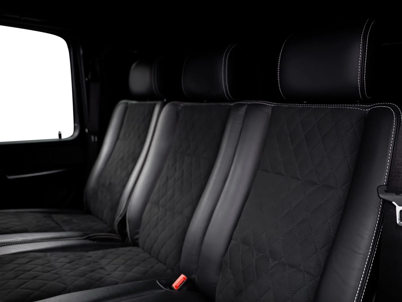 Used 2017 White Mercedes-Benz G 550 Squared image 41