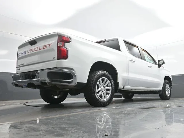 Used 2020 White Chevrolet LT image 26
