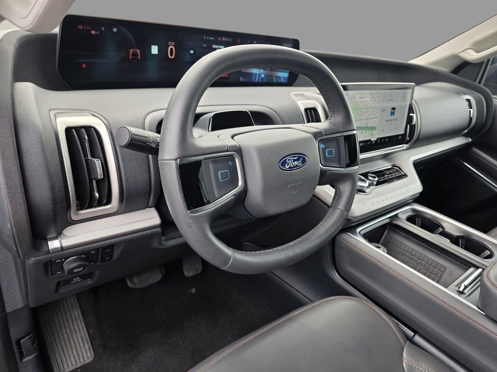 Used 2025 Agate Black Ford Active image 11