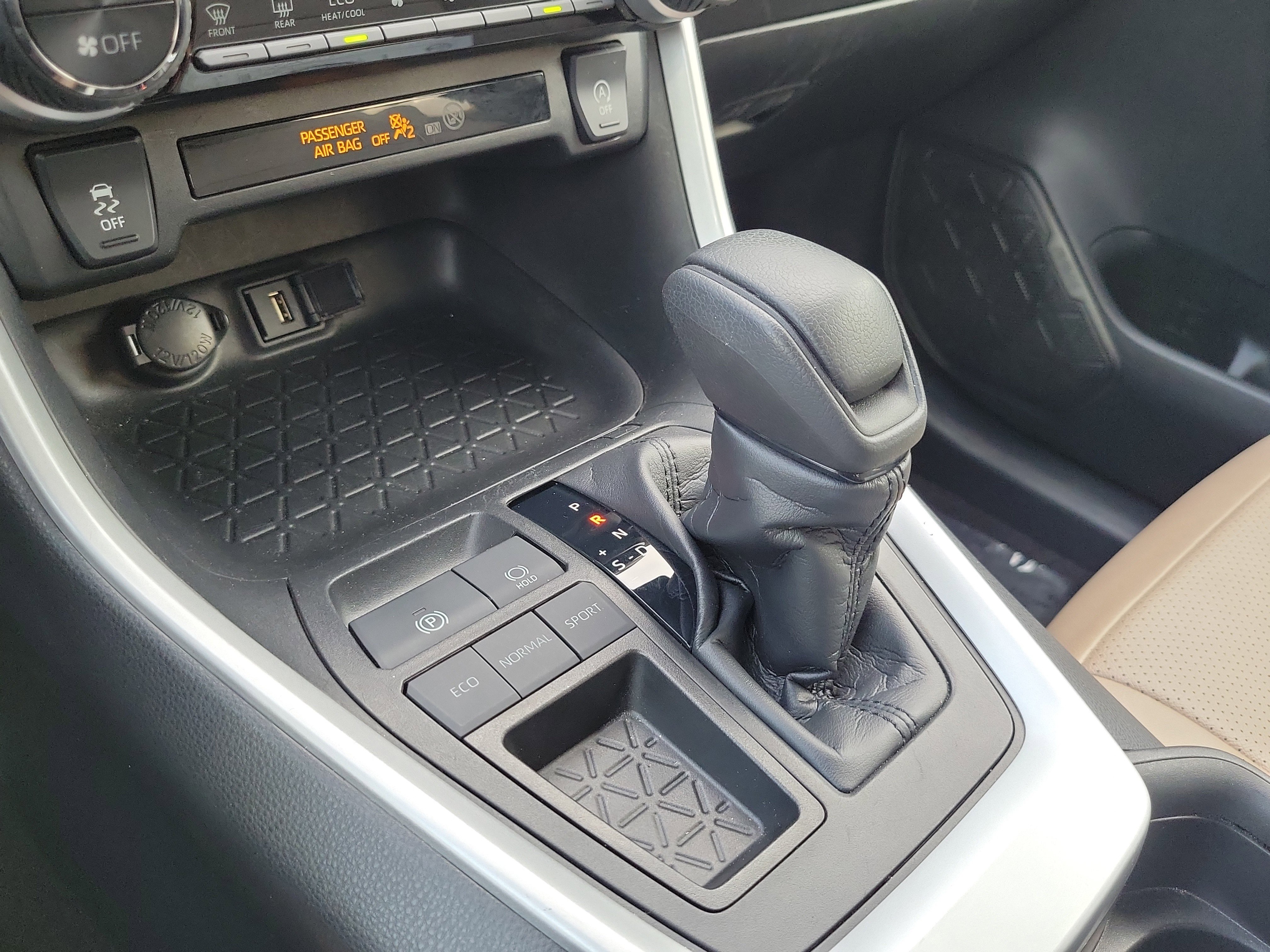 Used 2021 Super White Toyota XLE image 21