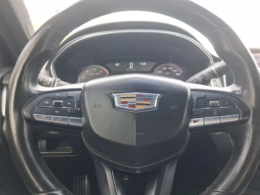Used 2023 Silver Cadillac V-Series image 32