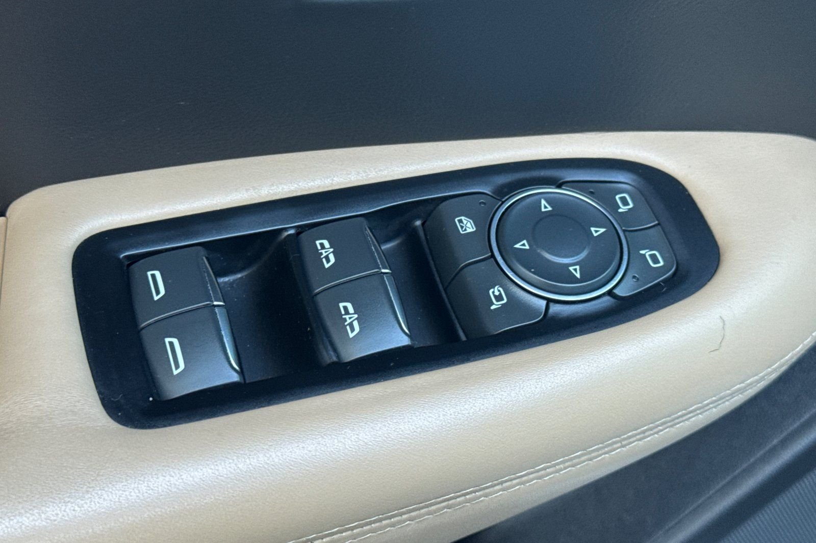 Used 2019 Gray Cadillac Platinum image 12