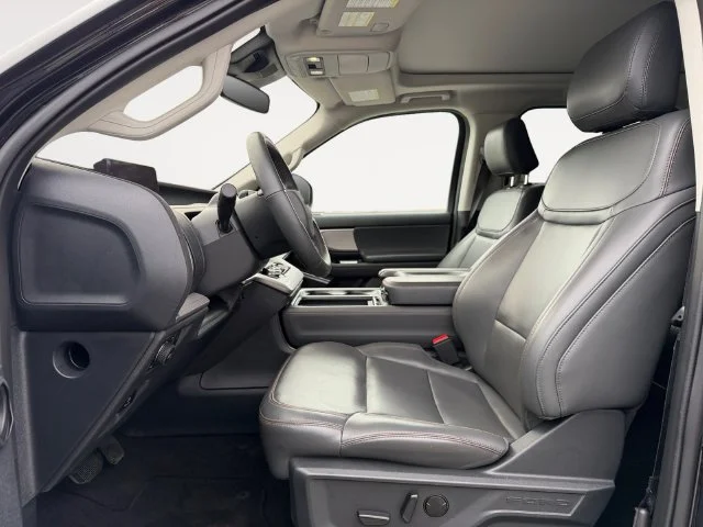 Used 2025 Black Metallic Ford Active image 11