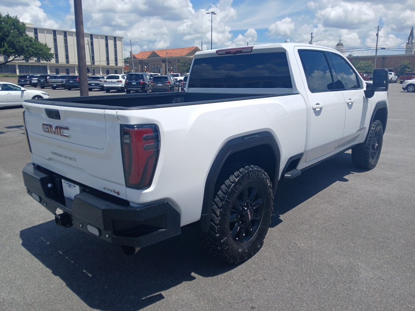 Used 2025 Summit White GMC AT4 image 6