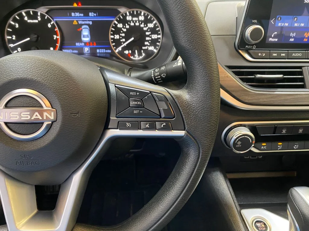 Used 2025 Black Nissan 2.5 SV image 30