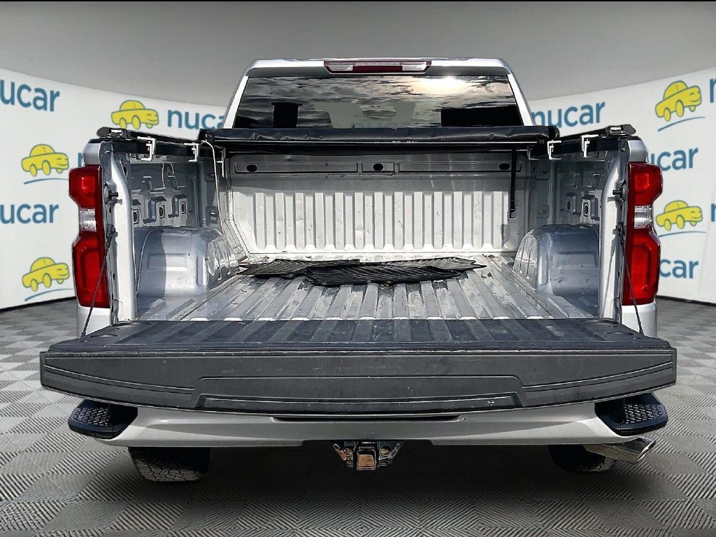 Used 2021 Silver Chevrolet Custom image 31