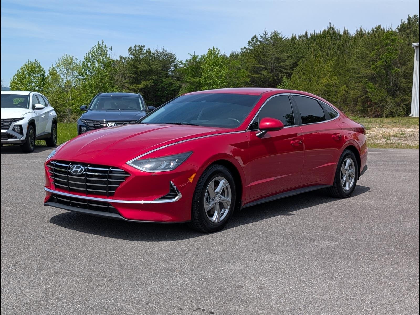Used 2022 Calypso Red Y2e Hyundai SE image 4
