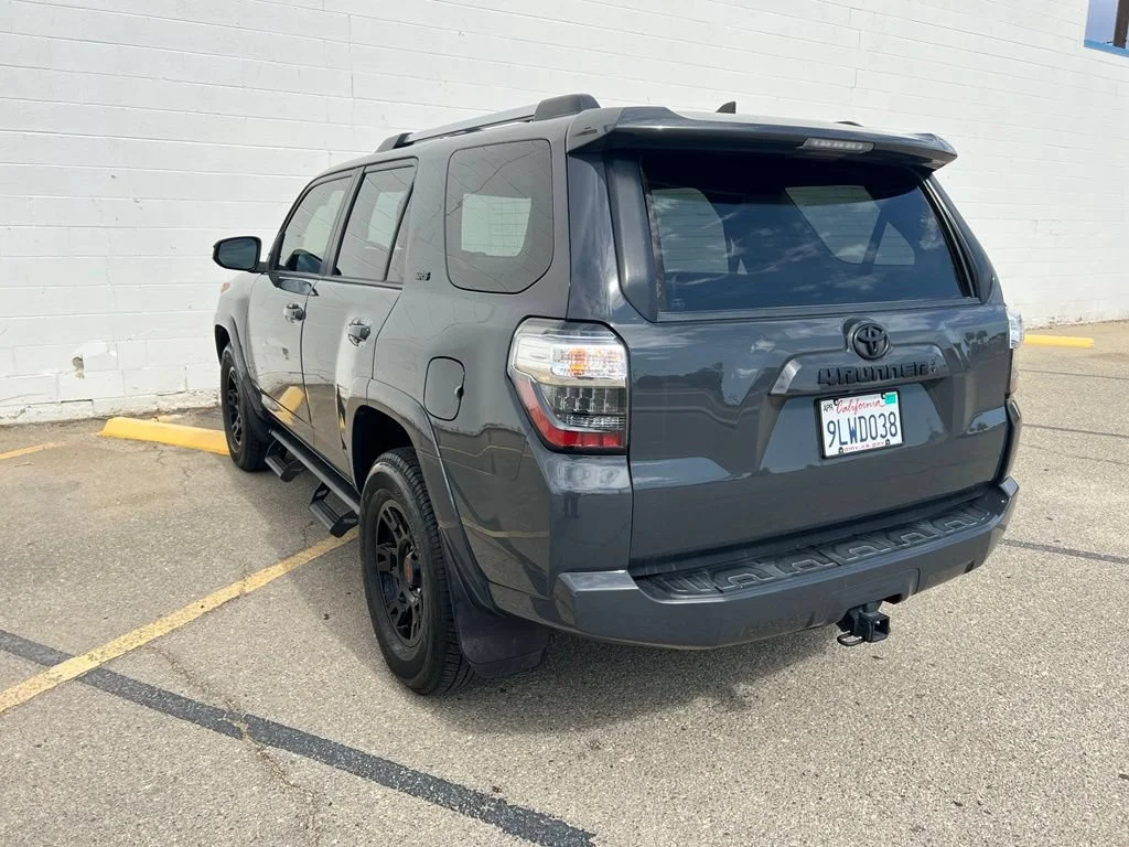 Used 2024  Toyota SR5 image 3