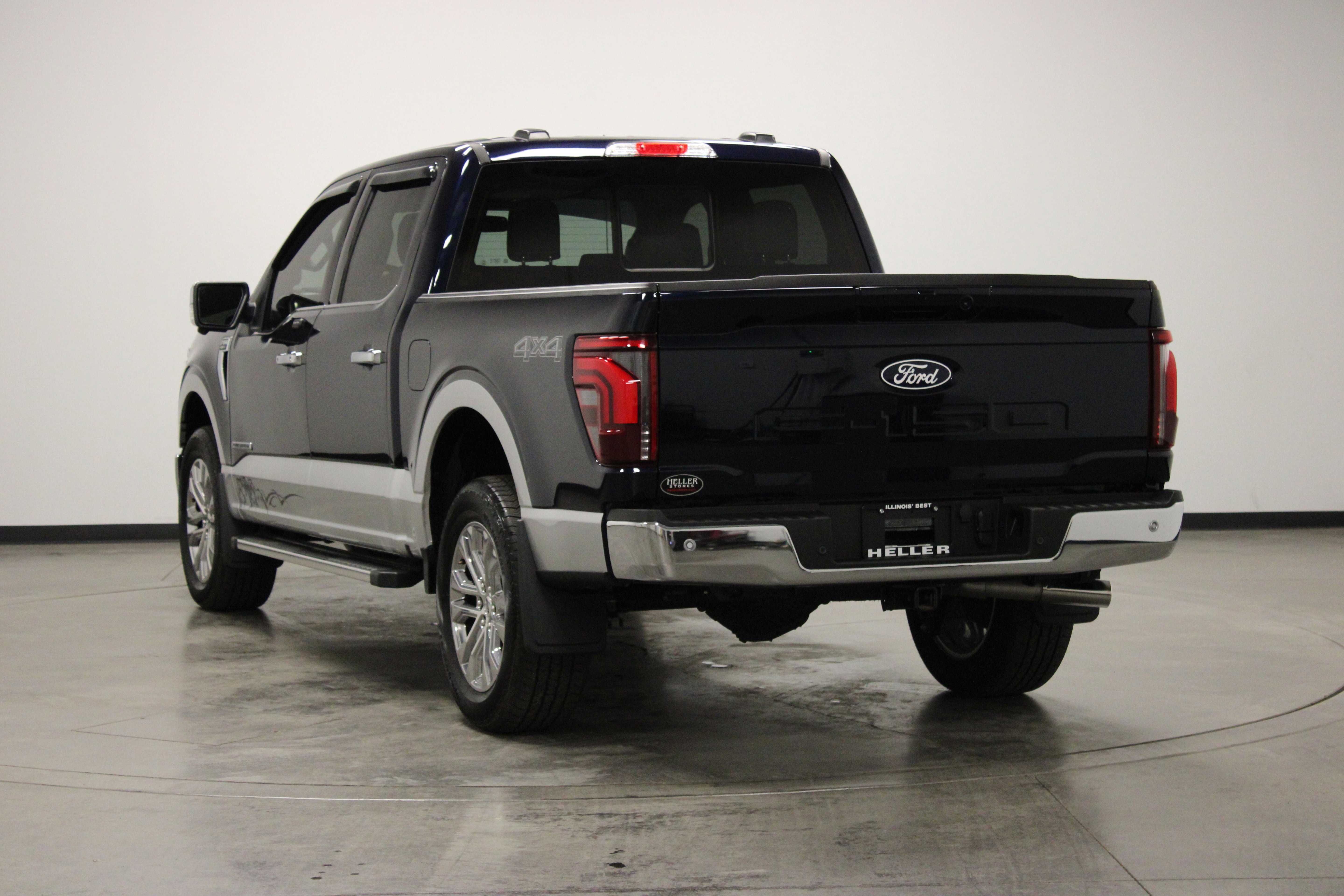 Used 2025 Antimatter Blue Metallic Ford LARIAT image 6