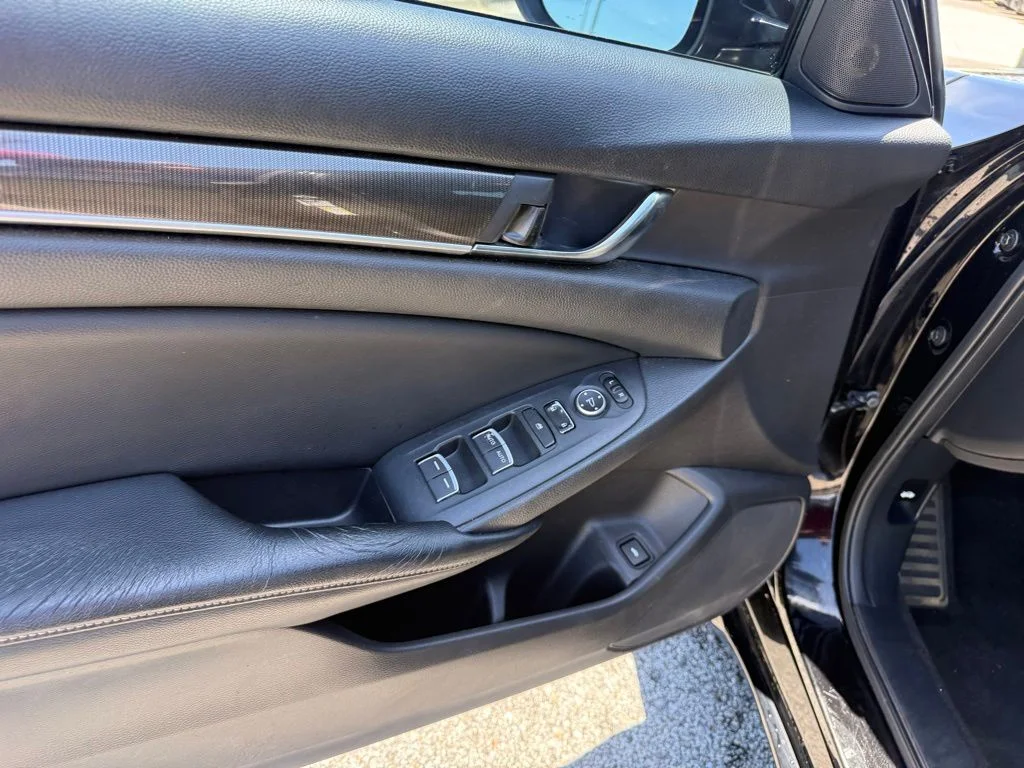 Used 2018 Black Honda Sport image 5