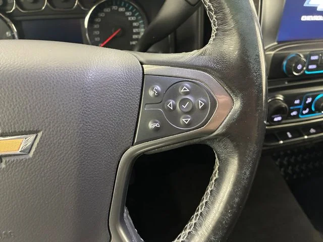 Used 2018 White Chevrolet LT image 24