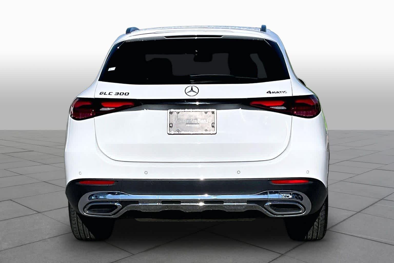 New 2026 Polar White Mercedes-Benz GLC 300 image 5