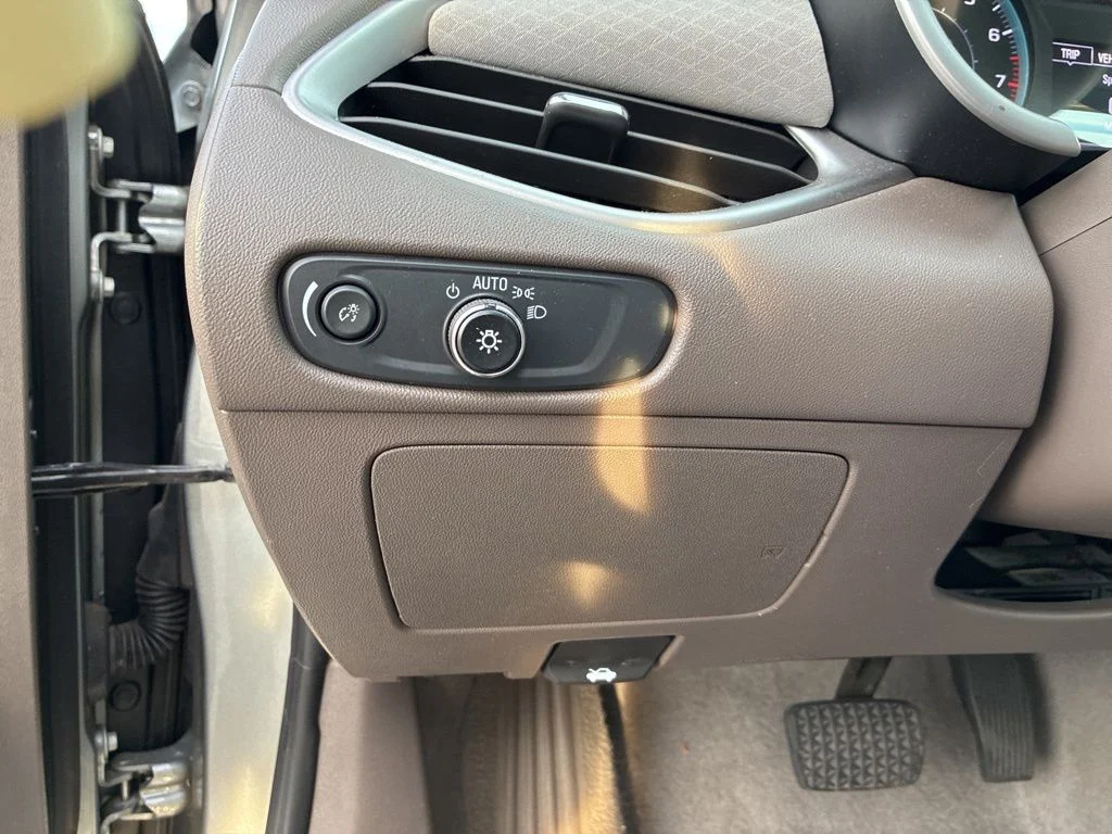 Used 2024 Gray Chevrolet LT image 13