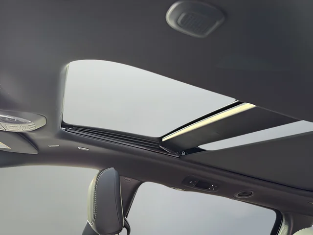 2026 Chrysler Pacifica Select - Photo 16