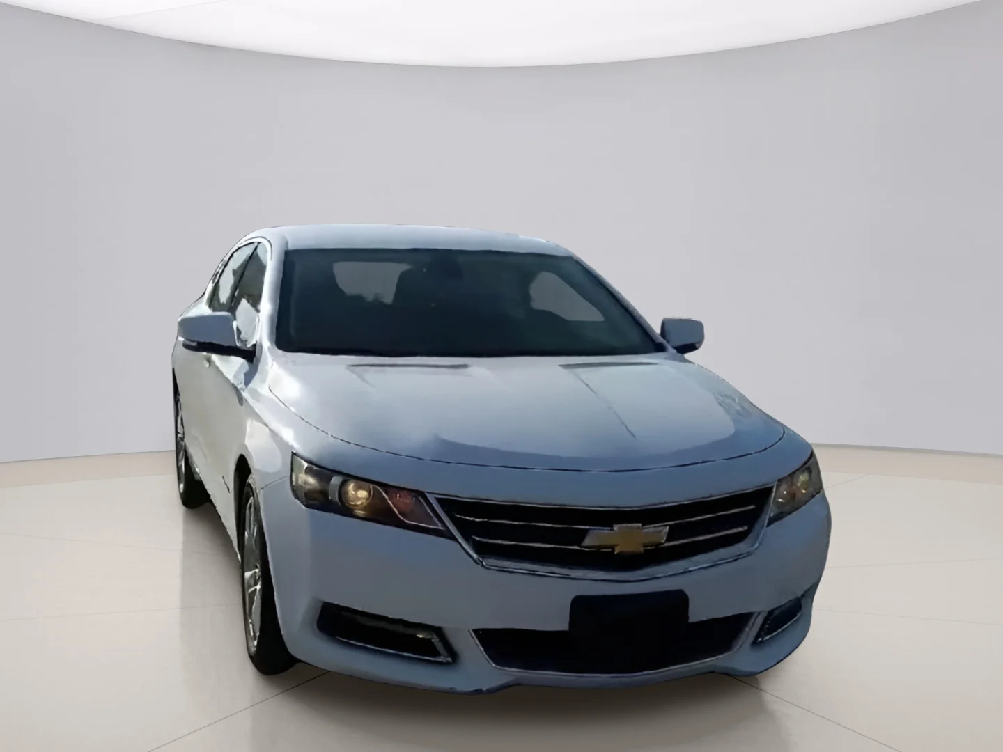 Used 2018 White Chevrolet LTZ image 3