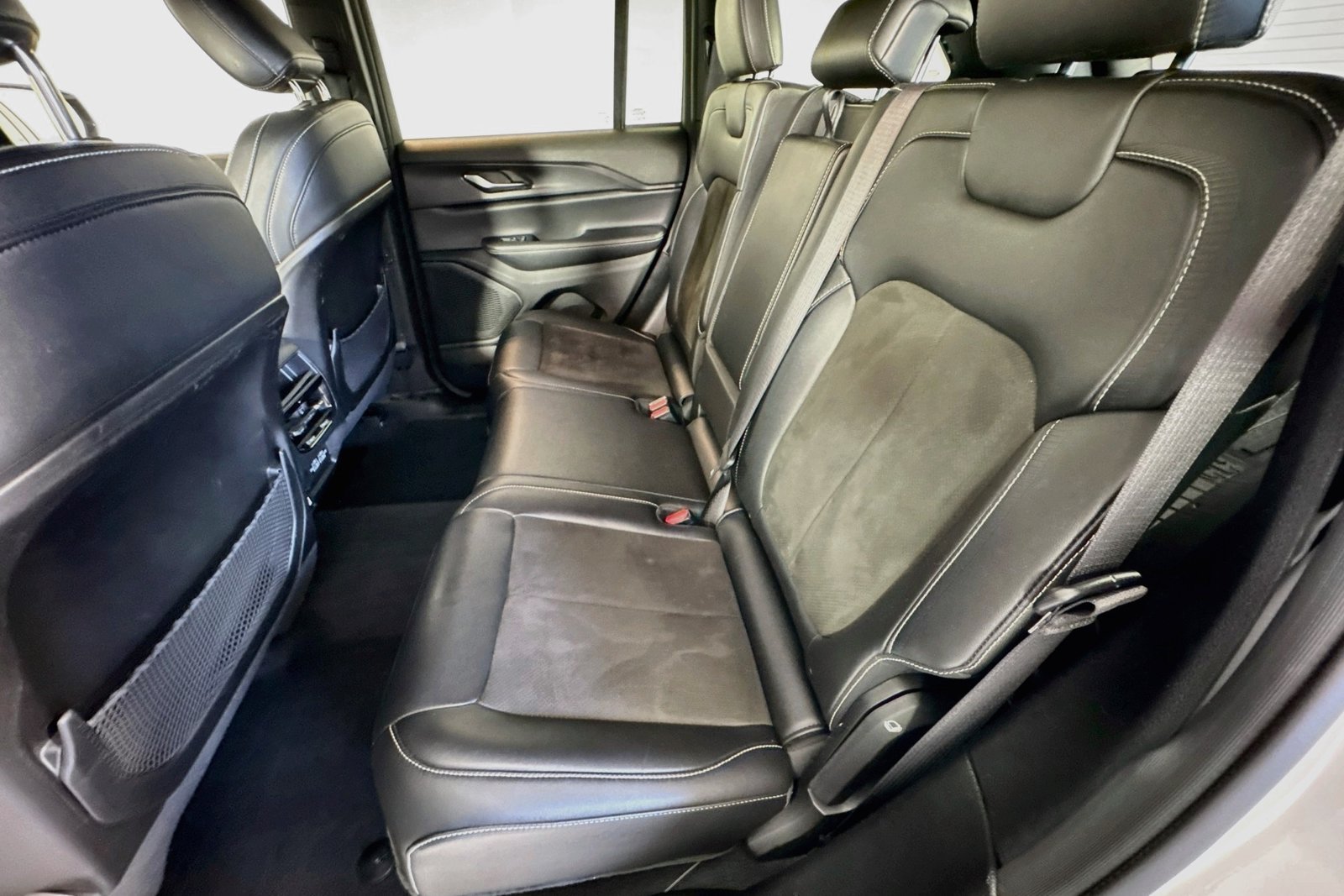 Used 2023 Bright White Clearcoat Jeep Altitude image 22