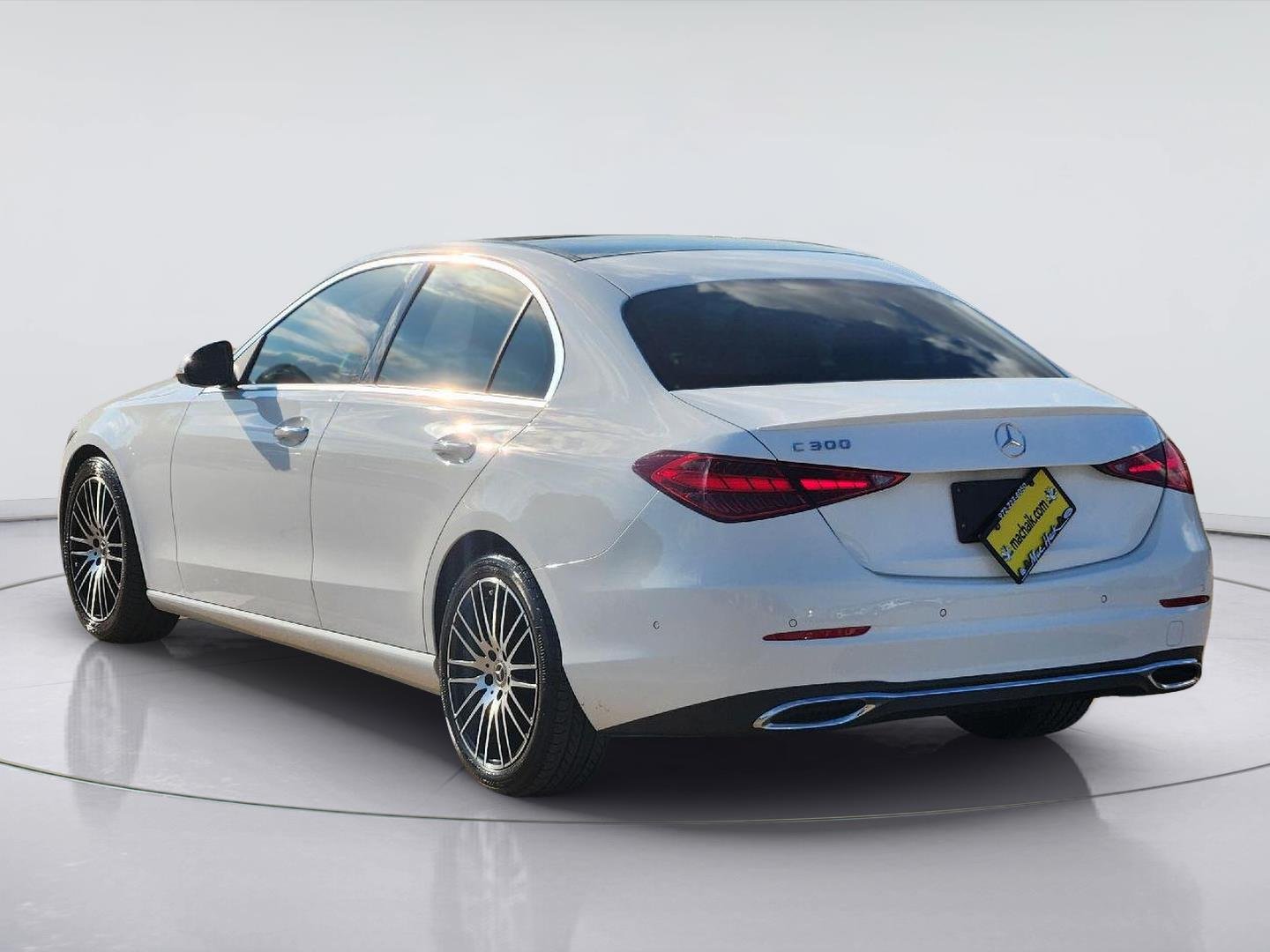 Used 2023 Polar White Mercedes-Benz C 300 image 4