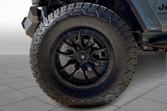New 2025 Anvil Clear-Coat Exterior Paint Jeep Sport S image 21