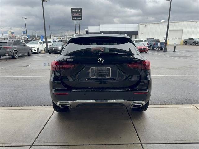 New 2026 Night Black Mercedes-Benz GLA 250 4MATIC® image 19
