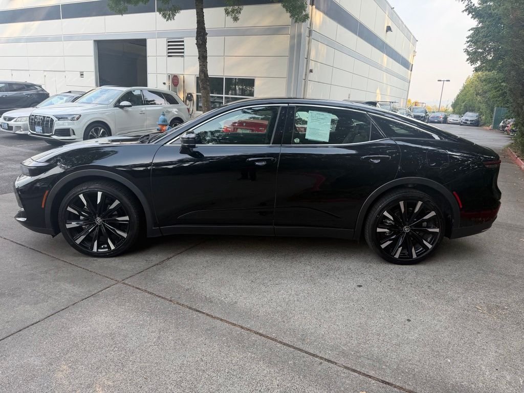 Used 2023 Black Toyota Platinum image 7