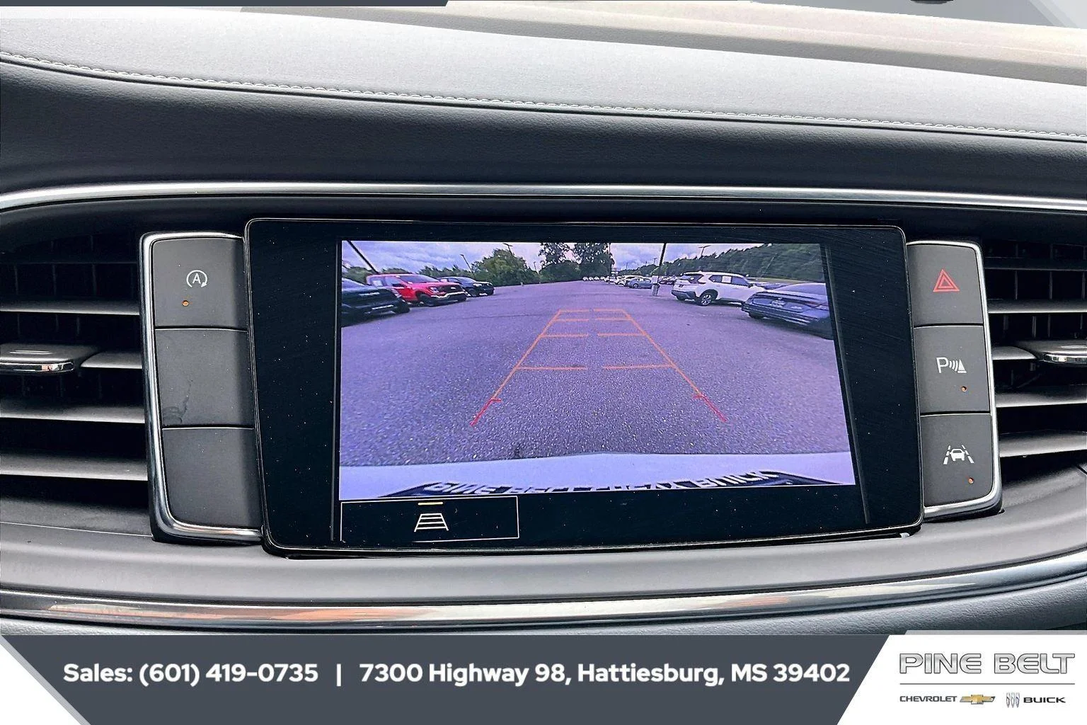 Used 2023 Summit White Buick Essence image 15