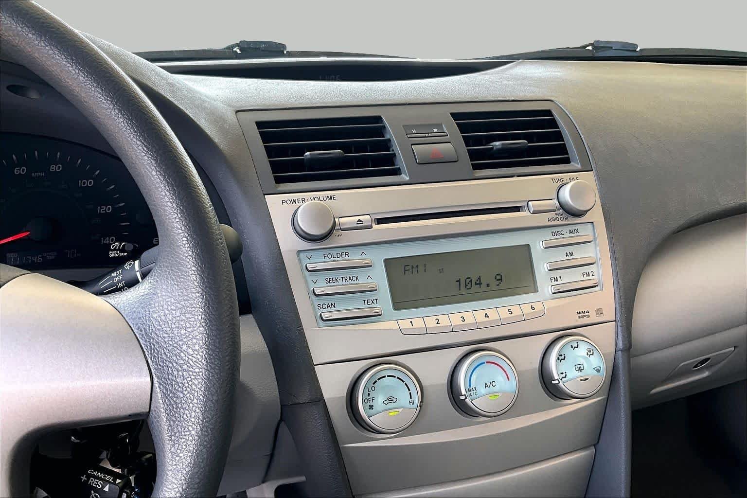 Used 2009 Super White Toyota  image 6