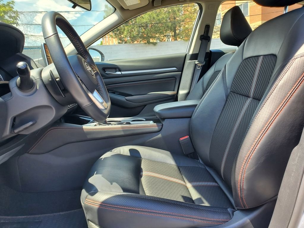Used 2023 GRAY SKY PEARL Nissan 2.5 SR image 14