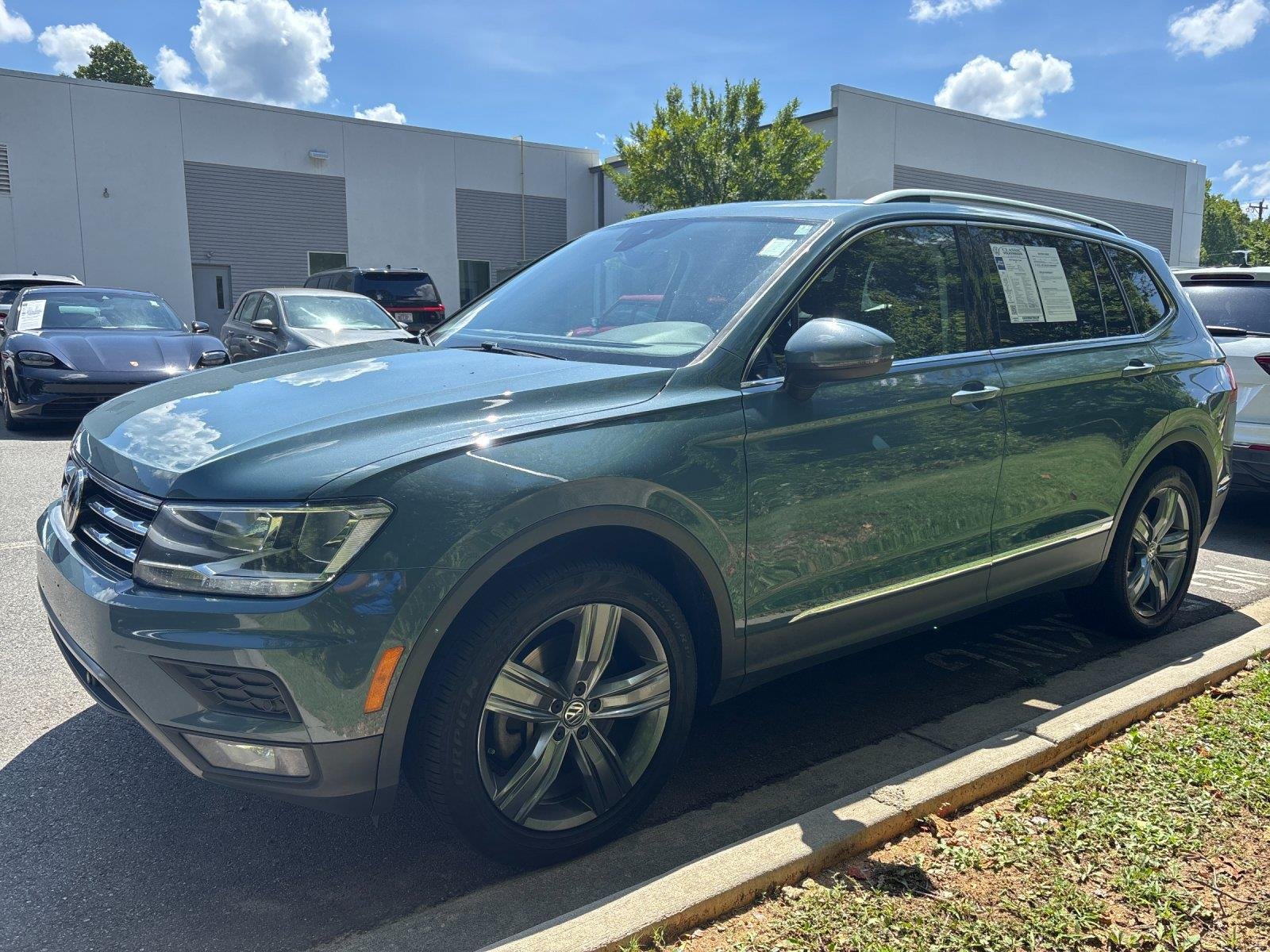 Used 2020 Silk Blue Metallic Volkswagen SEL image 2